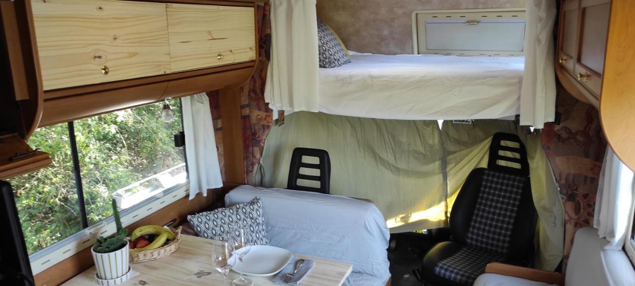 Charmant Camping-Car A La Campagne Labessiere-Candeil Екстериор снимка